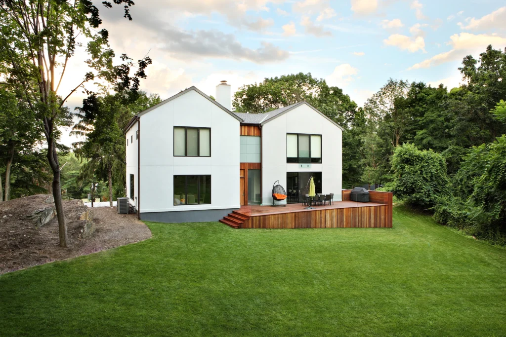 modern home exterior in a verdant setting 2026 03 17 05 03 59 utc